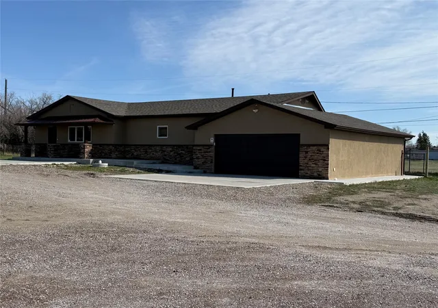 Photo 2 of Single family home for sale at 301 24th Street Nw, Great Falls, MT 59404 | MLS# 30064118 | Listing updated on 2026-08-19