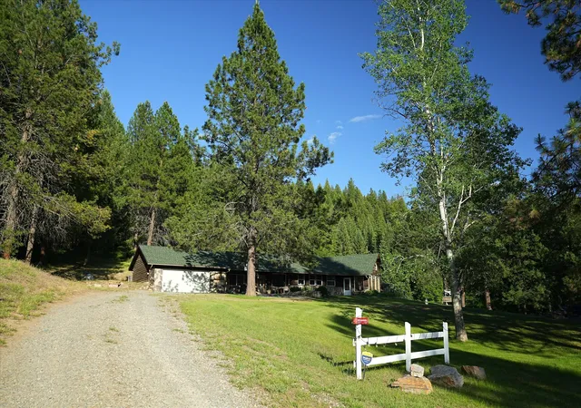 Photo 2 of Single family home for sale at 1720 River Rd, Troy, MT 59935 | MLS# 30064202 | Listing updated on 2026-08-25