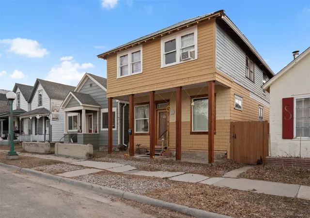 Photo 1 of Single family home for sale at 408 Chestnut St, Anaconda, MT 59711 | MLS# 30064293 | Listing updated on 2026-07-01