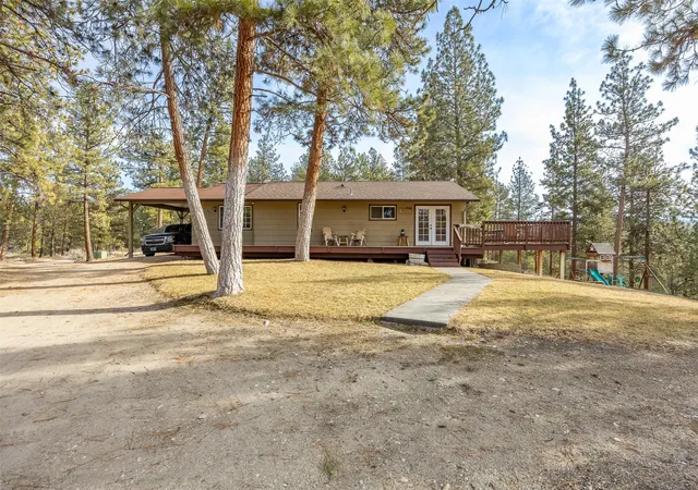 Photo 3 of Manufactured home for sale at 333 Hillview Dr, Stevensville, MT 59870 | MLS# 30065028 | Listing updated on 2026-08-25