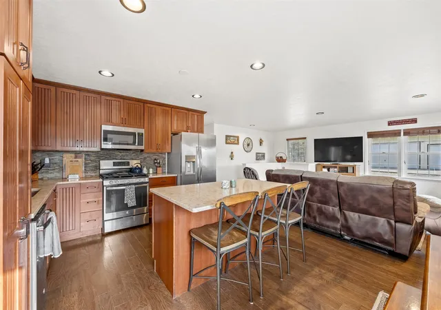 Photo 4 of Manufactured home for sale at 333 Hillview Dr, Stevensville, MT 59870 | MLS# 30065028 | Listing updated on 2026-08-25