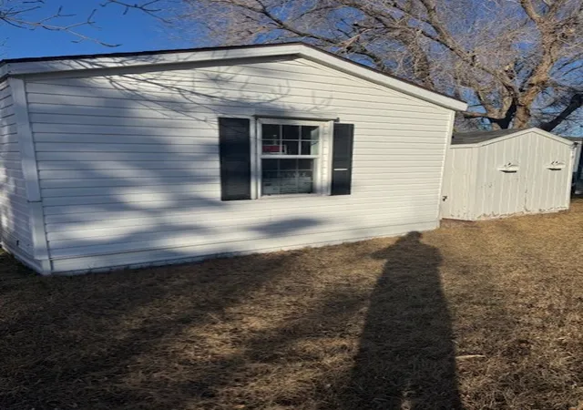 Photo 1 of Single family home for sale at 1820 Chestnut St, Helena, MT 59601 | MLS# 30065148 | Listing updated on 2026-08-10
