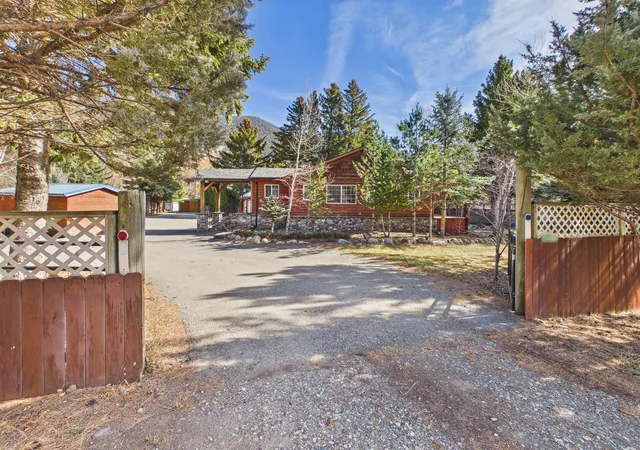 Single family home for sale at 4964 US Hwy 89 S, Livingston, MT 59047 | MLS# 30066483