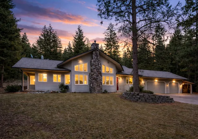 Photo 1 of Single family home for sale at 14300 Cambridge Rd, Bonner, MT 59823 | MLS# 30066599 | Listing updated on 2026-08-26