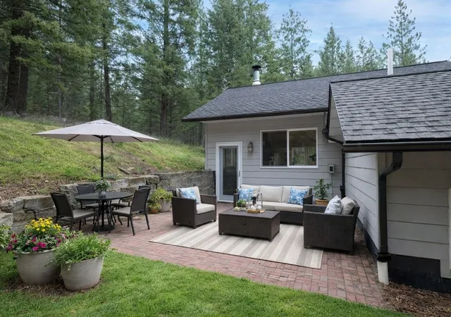 Photo 3 of Single family home for sale at 14300 Cambridge Rd, Bonner, MT 59823 | MLS# 30066599 | Listing updated on 2026-08-26