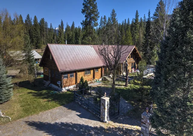 Photo 2 of Single family home for sale at 17 Mountain View Rd, Trout Creek, MT 59874 | MLS# 30067164 | Listing updated on 2026-08-24