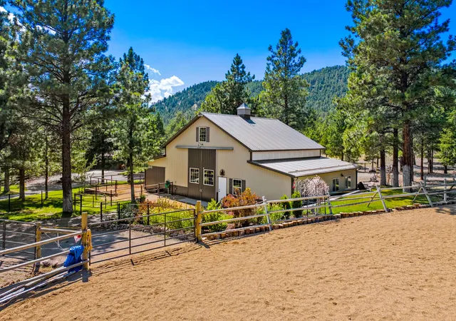 Photo 3 of Single family home for sale at 6260 Head Ln, Helena, MT 59602 | MLS# 30067373 | Listing updated on 2026-08-20