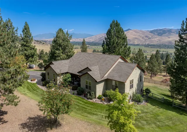Photo 1 of Single family home for sale at 15940 Highland Dr, Florence, MT 59833 | MLS# 30065175 | Listing updated on 2026-08-18