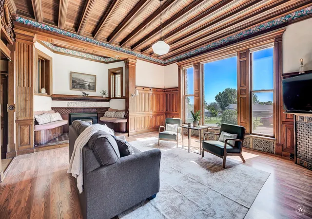 Photo 2 of Single family home for sale at 860 Hiawatha St, Helena, MT 59601 | MLS# 30068323 | Listing updated on 2026-08-11