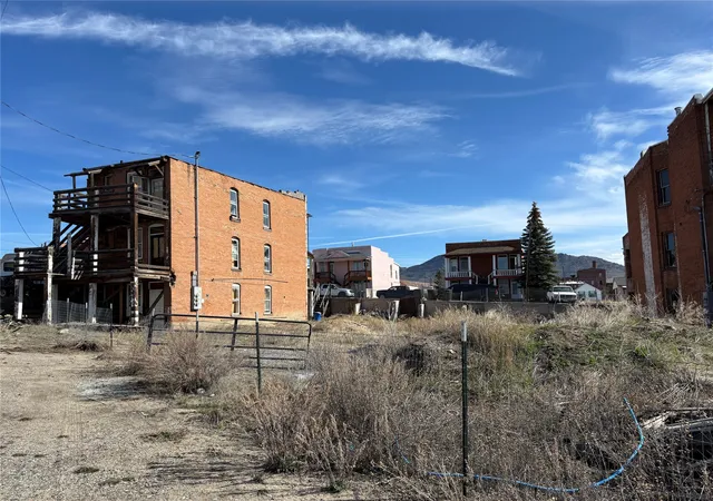 Photo 4 of House for sale at 711 Maryland Ave, Butte, MT 59701 | MLS# 30068390 | Listing updated on 2026-08-07