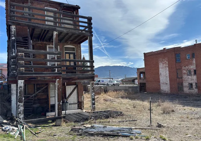 Photo 5 of House for sale at 711 Maryland Ave, Butte, MT 59701 | MLS# 30068390 | Listing updated on 2026-08-07