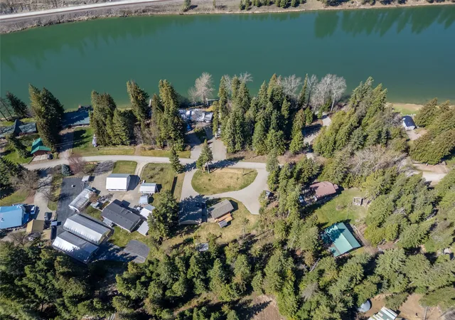 Photo 3 of Single family home for sale at 591 Waterfront Rd, Troy, MT 59935 | MLS# 30068060 | Listing updated on 2026-08-07