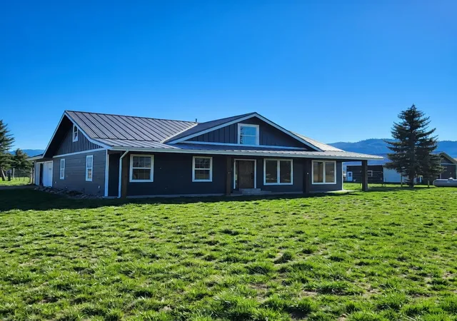 Photo 2 of Single family home for sale at 12 Stonebrook Ln, Plains, MT 59859 | MLS# 30068788 | Listing updated on 2026-08-17