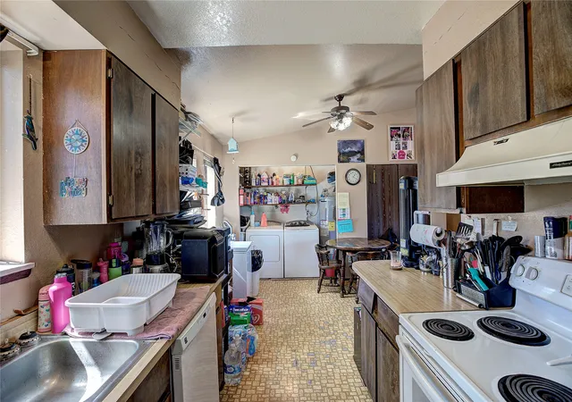 Photo 4 of Single family home for sale at 403 19th Avenue W, Polson, MT 59860 | MLS# 30069222 | Listing updated on 2026-08-21