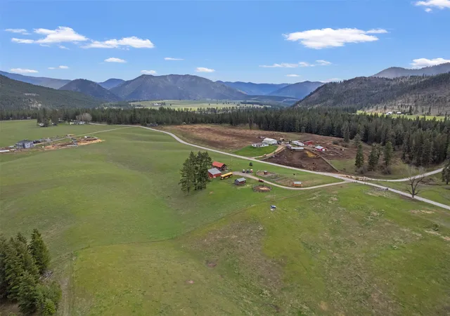 Photo 4 of Single family home for sale at 965 Quartz Loop, Superior, MT 59872 | MLS# 30069361 | Listing updated on 2026-08-20