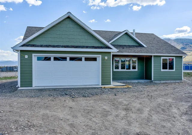 Photo 2 of Single family home for sale at 35 Ryder Ct, Helena, MT 59602 | MLS# 30069903 | Listing updated on 2026-08-08