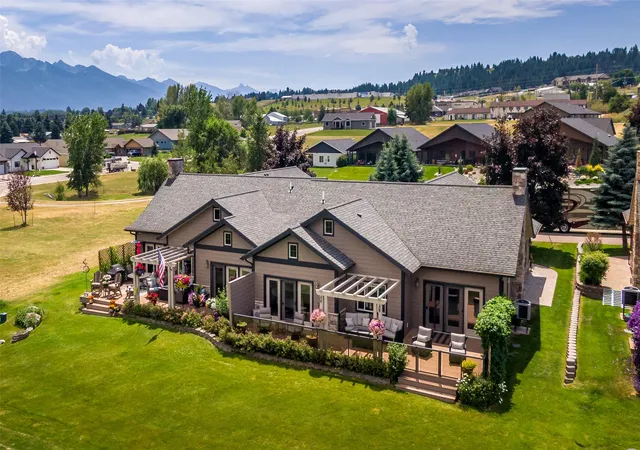 Townhouse for sale at 407 White Fox Run, Polson, MT 59860 | MLS# 30070747