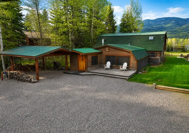 Photo 2 of Single family home for sale at 623 Delrey Rd, Whitefish, MT 59937 | MLS# 30068815 | Listing updated on 2026-08-19