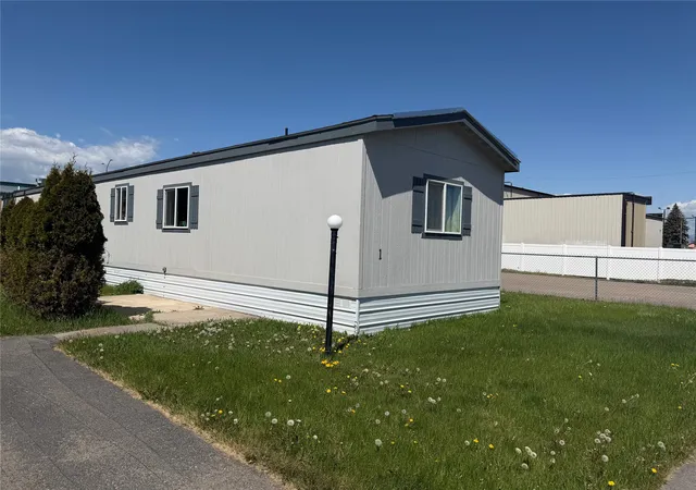 Photo 19 of Single family home for sale at 110 E Evergreen Dr, Kalispell, MT 59901 | MLS# 30070659 | Listing updated on 2026-08-19