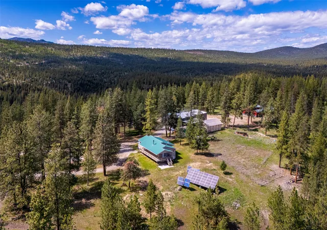 Photo 1 of Single family home for sale at 3185 Hubbart Dam Rd, Marion, MT 59925 | MLS# 30070894 | Listing updated on 2026-08-26