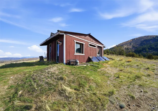 Photo 3 of Single family home for sale at 112 Lone Wolf Trl, Three Forks, MT 59752 | MLS# 30066726 | Listing updated on 2026-08-27