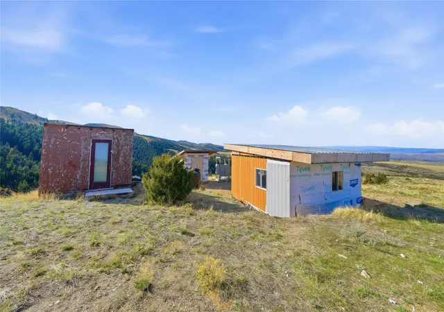 Photo 4 of Single family home for sale at 112 Lone Wolf Trl, Three Forks, MT 59752 | MLS# 30066726 | Listing updated on 2026-08-27