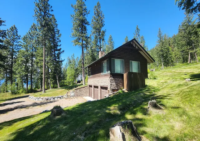 Photo 4 of Single family home for sale at 31683 Lake To Sky Dr, Bigfork, MT 59911 | MLS# 30071322 | Listing updated on 2026-08-17