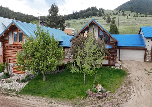Photo 5 of Single family home for sale at 916 Spring St, Philipsburg, MT 59858 | MLS# 30071826 | Listing updated on 2026-08-21
