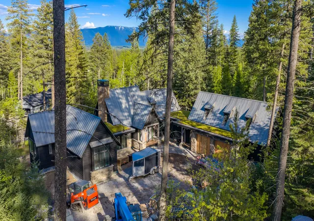 Photo 3 of Single family home for sale at 43 Harlequin Ct, Whitefish, MT 59937 | MLS# 30071265 | Listing updated on 2026-08-24