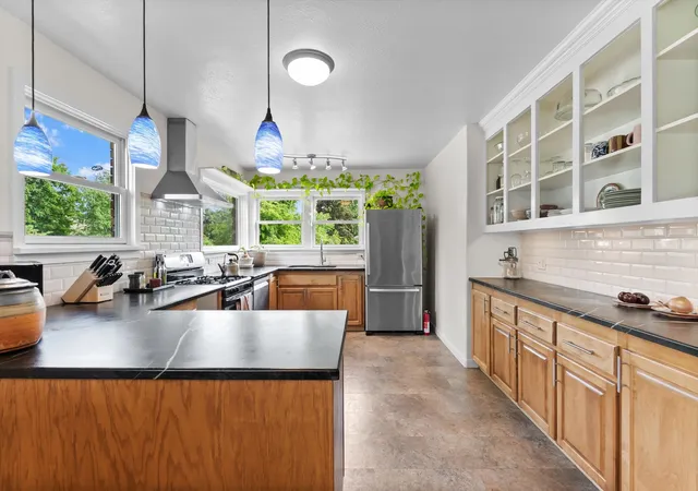 Photo 2 of Single family home for sale at 615 N Davis St, Missoula, MT 59801 | MLS# 30070061 | Listing updated on 2026-08-18