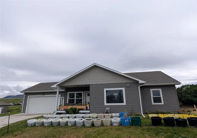 Photo 1 of Single family home for sale at 217 3rd Street S, Cascade, MT 59421 | MLS# 30072502 | Listing updated on 2026-09-26