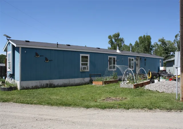 Photo 5 of Manufactured home for sale at 354 Ole Depot Rd, Gallatin Gateway, MT 59730 | MLS# 30072542 | Listing updated on 2026-08-26