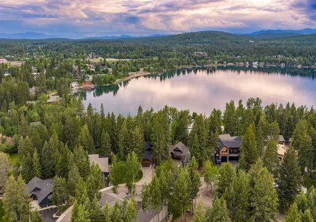 Photo 2 of Single family home for sale at 15 Marina Crst Ln, Whitefish, MT 59937 | MLS# 30072076 | Listing updated on 2026-08-17