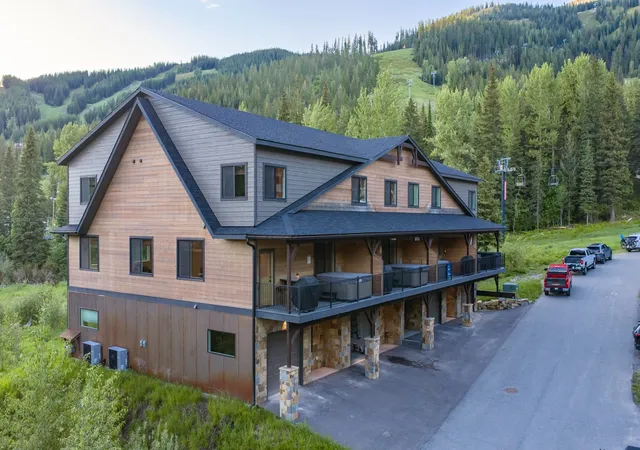 Photo 2 of Townhouse for sale at 134 Inspiration Loop, Whitefish, MT 59937 | MLS# 30072585 | Listing updated on 2026-08-25