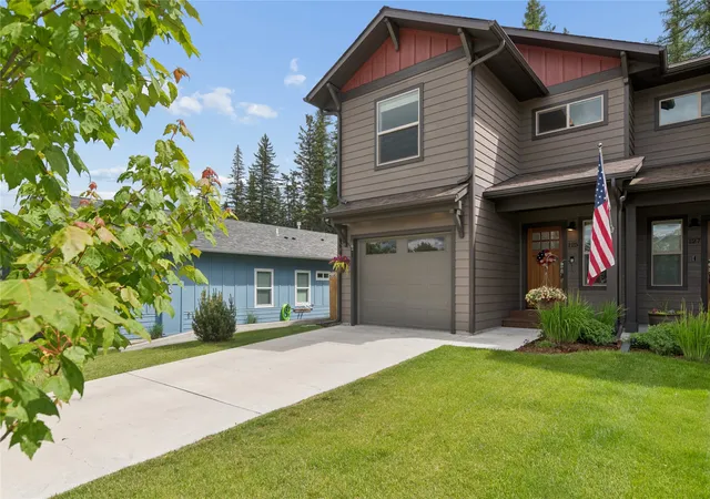 Photo 2 of Townhouse for sale at 125 Great Northern Dr, Whitefish, MT 59937 | MLS# 30072618 | Listing updated on 2026-08-25