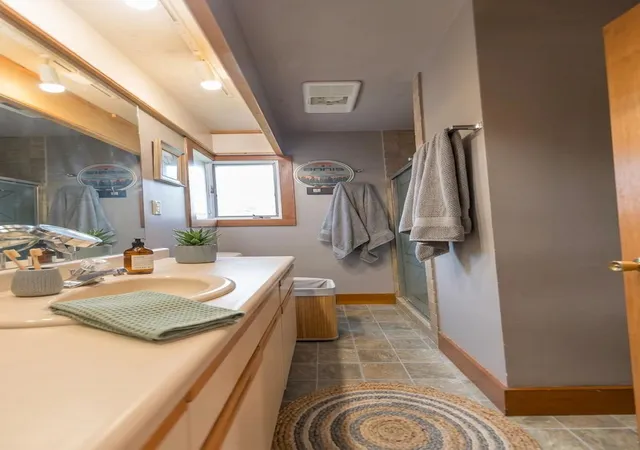 Photo 5 of Single family home for sale at 1 Carkeek Ln, Cameron, MT 59720 | MLS# 30072862 | Listing updated on 2026-08-24