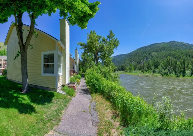 Photo 3 of Townhouse for sale at 1921 E Broadway St, Missoula, MT 59802 | MLS# 30072918 | Listing updated on 2026-08-21