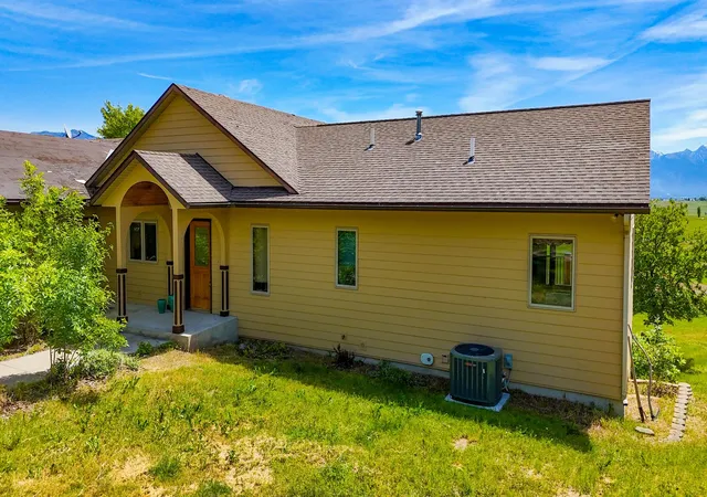 Photo 3 of Single family home for sale at 38614 Round Butte Rd, Ronan, MT 59864 | MLS# 30073178 | Listing updated on 2026-08-25