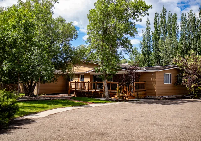Photo 4 of Single family home for sale at 18 Park Garden Est, Great Falls, MT 59404 | MLS# 30073328 | Listing updated on 2026-08-25