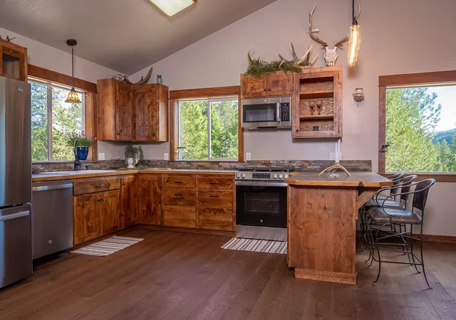 Photo 3 of Single family home for sale at 2658 Mt Hwy 200, Trout Creek, MT 59874 | MLS# 30073437 | Listing updated on 2026-08-21