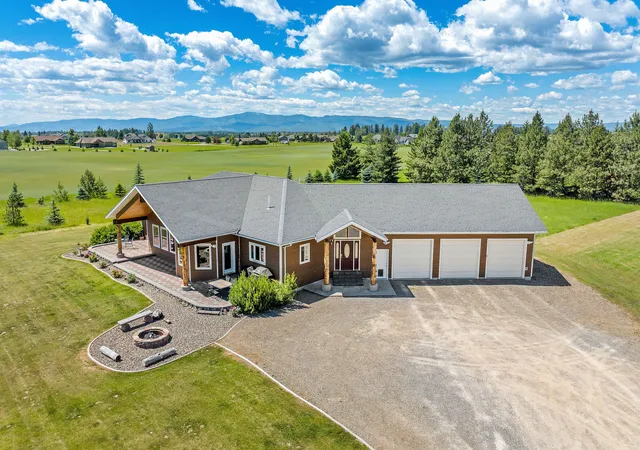 Photo 2 of Mansion for sale at 44 Playa Grande Rd, Kalispell, MT 59901 | MLS# 30073263 | Listing updated on 2026-08-24