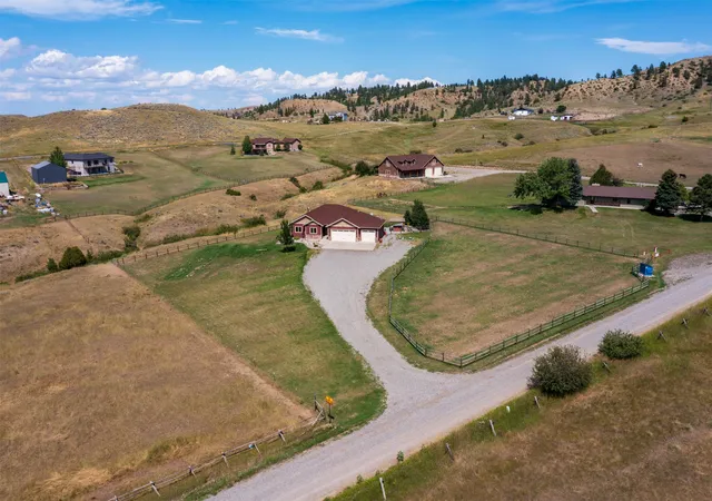 Photo 1 of Single family home for sale at 3877 High Trl Rd, Billings, MT 59101 | MLS# 30073514 | Listing updated on 2026-08-17