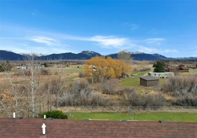 Photo 2 of Single family home for sale at 116 Moores Crk Ct, Ennis, MT 59729 | MLS# 30073906 | Listing updated on 2026-08-12