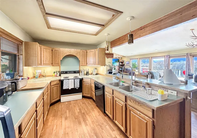 Photo 3 of Single family home for sale at 116 Moores Crk Ct, Ennis, MT 59729 | MLS# 30073906 | Listing updated on 2026-08-12