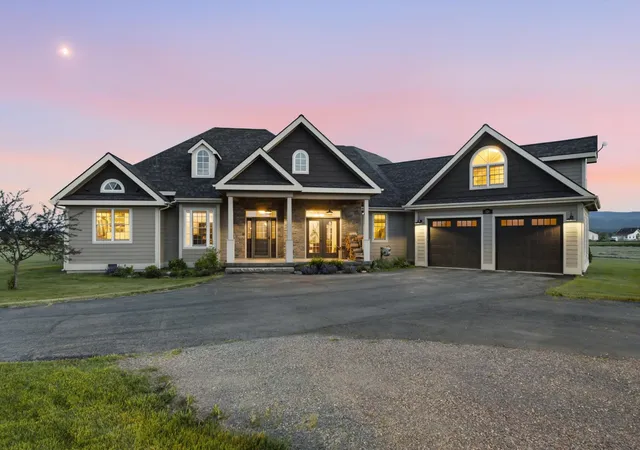 Photo 2 of Single family home for sale at 126 Starfire Ct, Kalispell, MT 59901 | MLS# 30073939 | Listing updated on 2026-08-17