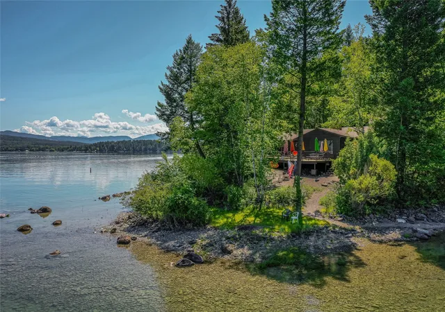 Photo 2 of Single family home for sale at 1825 W Lakeshore Dr, Whitefish, MT 59937 | MLS# 30074092 | Listing updated on 2026-08-07