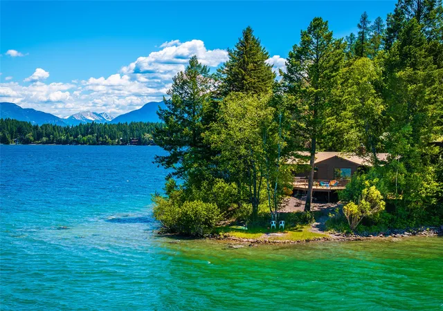Photo 3 of Single family home for sale at 1825 W Lakeshore Dr, Whitefish, MT 59937 | MLS# 30074092 | Listing updated on 2026-08-07