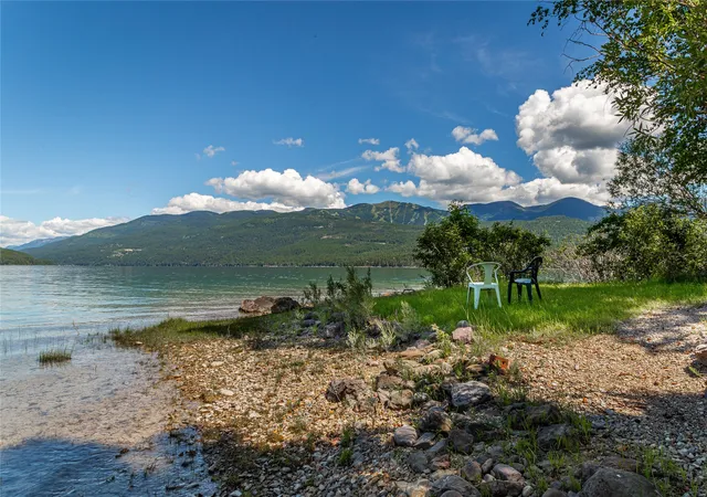 Photo 4 of Single family home for sale at 1825 W Lakeshore Dr, Whitefish, MT 59937 | MLS# 30074092 | Listing updated on 2026-08-07