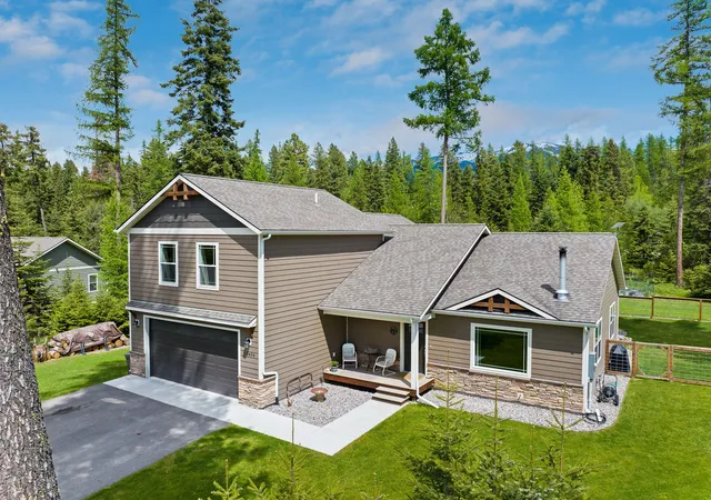 Photo 2 of Single family home for sale at 13404 Crescent Moon Dr, Bigfork, MT 59911 | MLS# 30073410 | Listing updated on 2026-08-17