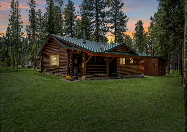 Single family home for sale at 392 Leisure Ln, Sula, MT 59871 | MLS# 30074194